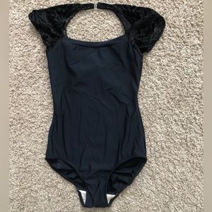 Eleve Velvet Sleeve Black Leotard Extra Small